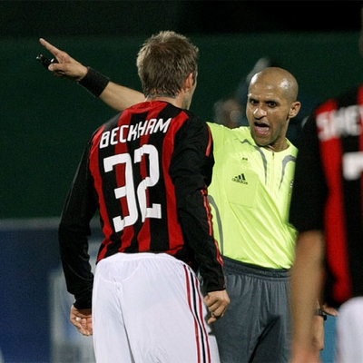 BECKHAM DEBUTA CON EL MILAN