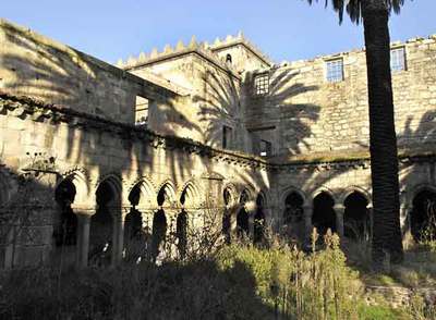 Primer paso para salvar de la ruina el claustro orensano de San Francisco