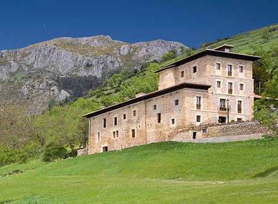 El palacio Rubianes, en la falda del macizo del Sueve, en Piloña (Asturias), es uno de los nuevos fichajes del sello de calidad Rusticae.