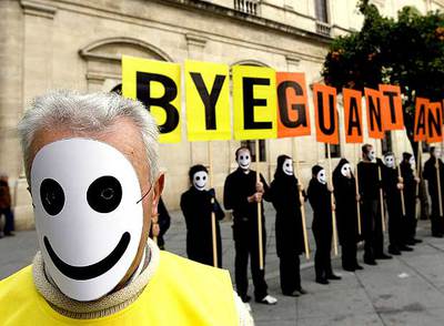 Amnistía Internacional pide en Sevilla el cierre de Guantánamo