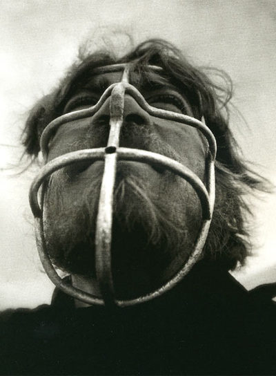 Autorretrato de Pedro Meyer como  El hereje  (1975).