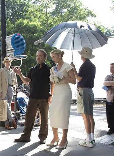 Sam Mendes, con su esposa, Kate Winslet, en el rodaje de  Revolutionary road. 