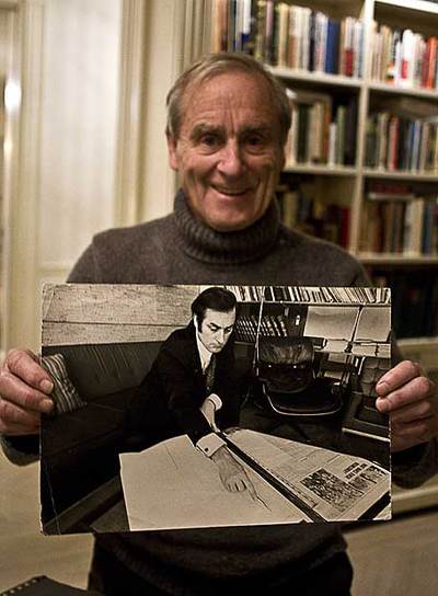 Harold Evans muestra en Nueva York una fotografía personal de su etapa de editor del periódico  The Sunday Times .