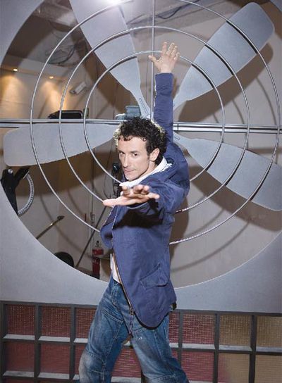 Víctor Ullate Roche da clases de danza en  Fama, ¡a bailar! 