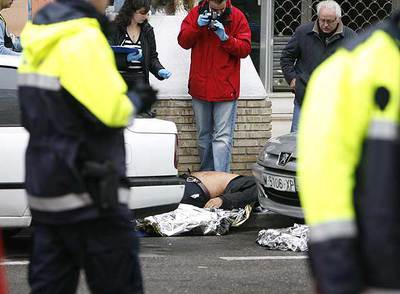 Dos hombres mueren apuñalados en la calle en menos de 12 horas