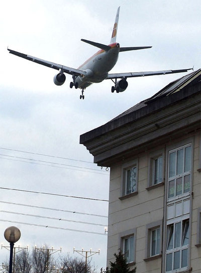 A Coruña desafía a Culleredo y pide ampliar Alvedro