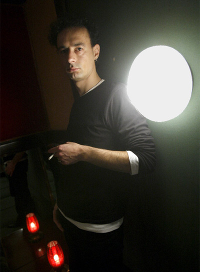 Rubén Lardín, que presenta el libro  Imbécil y desnudo .