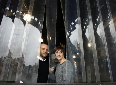 Tomaž Pandur y Blanca Portillo, en un descanso de sus ensayos de  Hamlet .