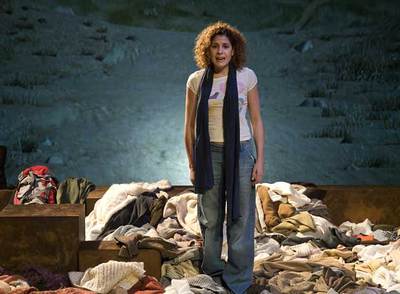 Marta Marco interpreta  Me llamo Rachel Corrie. 