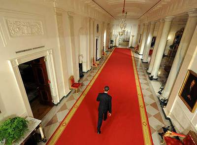 Obama, el lunes por la noche en la Casa Blanca después de dar su primera conferencia de prensa.