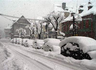 Nieve en la Vall d'Aran y viento en Girona