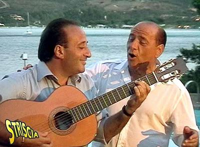 Silvio Berlusconi, con Mariano Apicella.