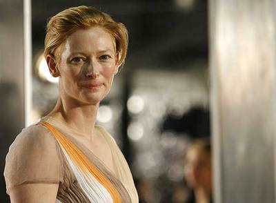 Tilda Swinton, durante la presentación de  El curioso caso de Benjamin Button,  en Los Ángeles.