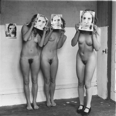  Providence, Rhode Island  (1976), de Francesca Woodman.