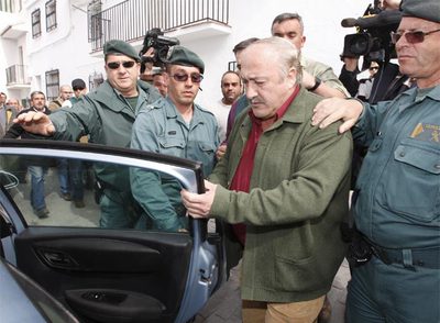 José Manuel Martín, alcalde de Alcaucín, detenido por la Guardia Civil.