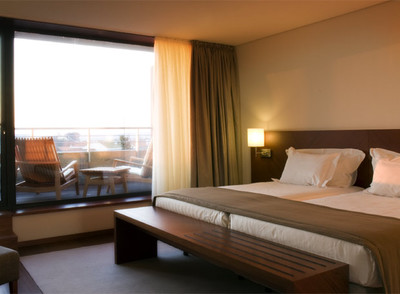 Una de las habitaciones del antiguo hospital transformado en posada de lujo.