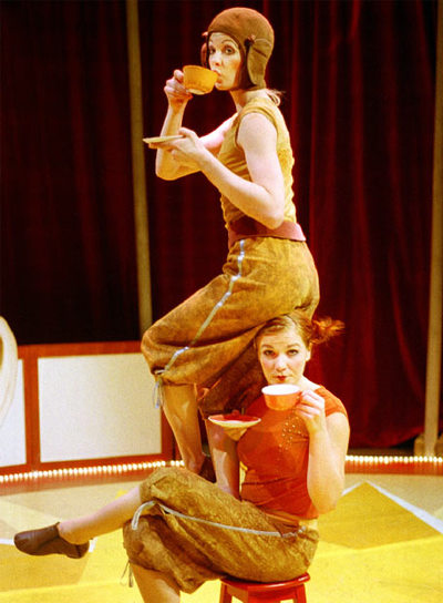 Escena de la obra  Trippo , de la compañía Circo Aéreo.