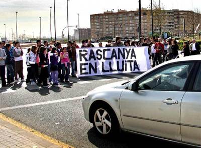PROTESTA POR LA FALTA DE ADMINISTRATIVOS EN UN INSTITUTO DE VALENCIA
