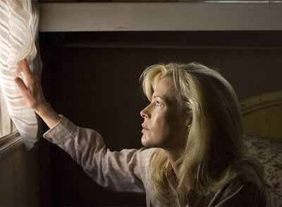 Kim Basinger, en un fotograma de  Lejos de la tierra quemada. 