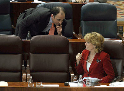 LOS CARGOS DEL PP HAN DIMITIDO... MENOS TRES