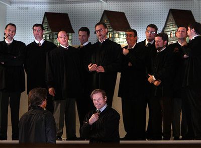Un momento del montaje de  Los maestros cantores de Núremberg  que presenta el Liceo.