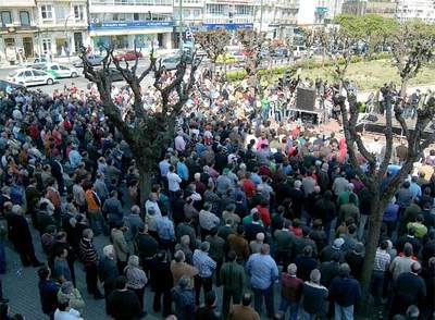 Los ganaderos protestan ante el Gobierno por la devaluación de la leche