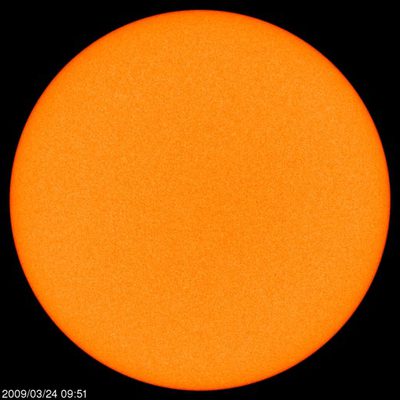 El Sol ayer, totalmente limpio