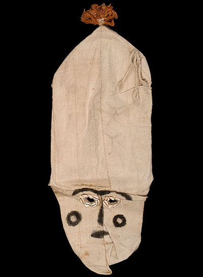  Bakhana-teje.  Gorro Wolof (Malí) del herrero para las circuncisiones.