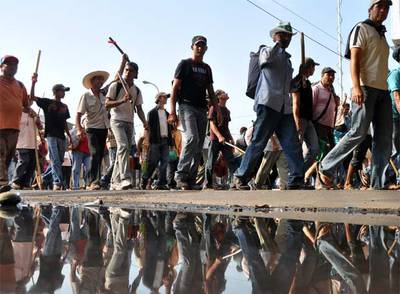 Miles de campesinos se manifiestan en Asunción a favor de la reforma agraria el pasado martes.