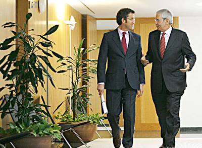 Alberto Núñez Feijóo y Emilio Pérez Touriño, durante la reunión mantenida ayer.