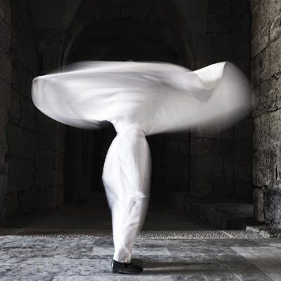Fotografía de Isabel Muñoz, de la serie  Mevlevies, Siria .