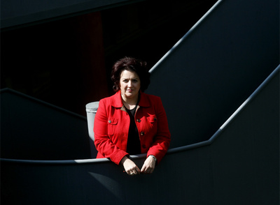 Teresa Jiménez, consejera de Educación, en la sede de su departamento en la Isla de la Cartuja de Sevilla.