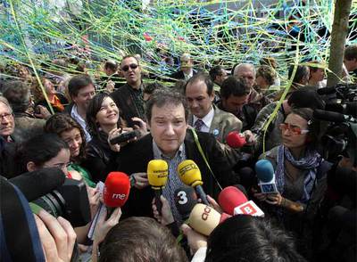 Inauguración festiva y críticas para la plaza de Lesseps