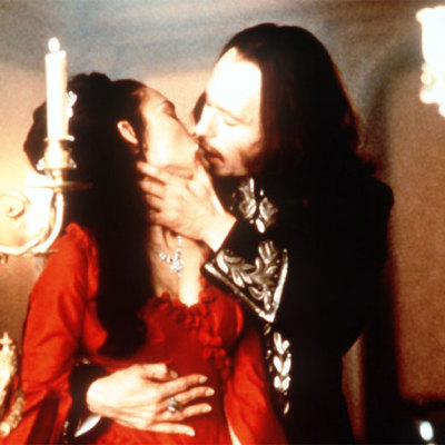 Winona Ryder y Gary Oldman, en una imagen de  Drácula de Bram Stoker. 