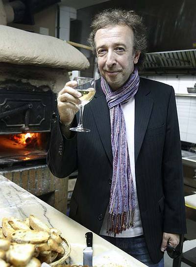 Eduardo Blanco fue el amigo fiel en  El hijo de la novia. 