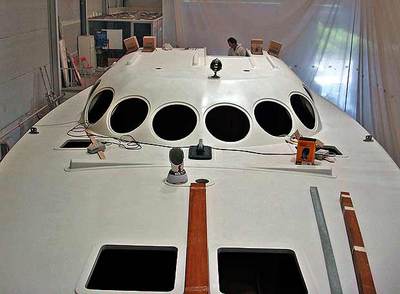 Joaquín Verdeguer en el barco   Pangea,   ahora en construcción, con el que dará la vuelta al mundo.