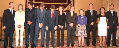 LOS NUEVOS MIEMBROS DE LA XUNTA BUSCAN SU SITIO