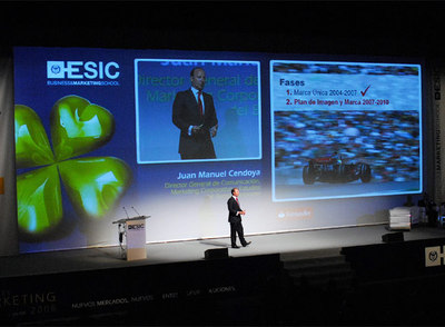 Una de las conferencias de la pasada edición de 