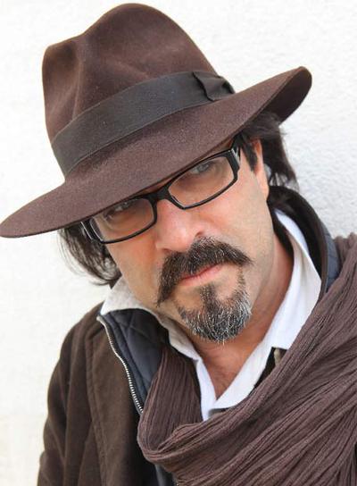 Atiq Rahimi (Kabul, 1962) ganó el pasado mes de noviembre el Premio Goncourt, el más prestigioso de la lengua francesa.   La piedra de la paciencia,   su novela galardonada, se publica ahora en español y en catalán.