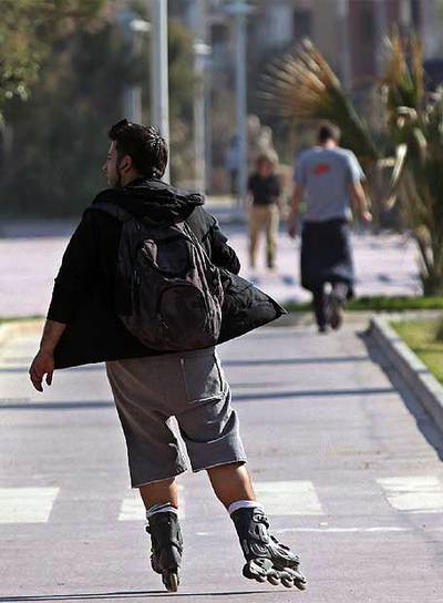 Málaga multará a quienes patinen por las aceras