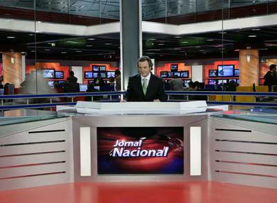 Pedro Pinto, presentador del informativo de  TVI.