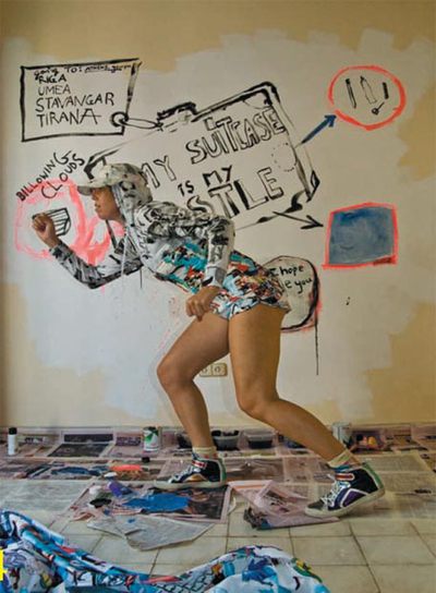 Chicas, sarcasmo y surf