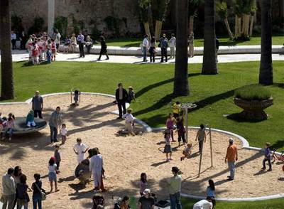 El nuevo parque Joan Reventós, ayer a mediodía, poco después de la inauguración.