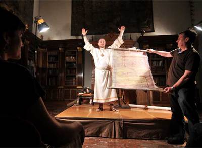 Representación de  Los protagonistas de la historia  en el Museo Arqueológico Nacional.