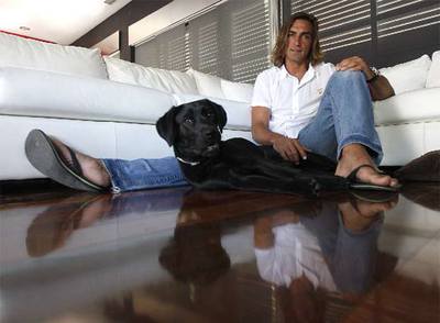 Javi Navarro, ayer en su casa.