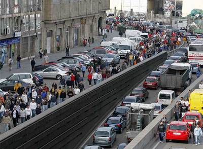 Los huelguistas del metal toman las calles viguesas