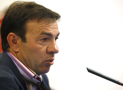 Abel Resino, en una conferencia de prensa.