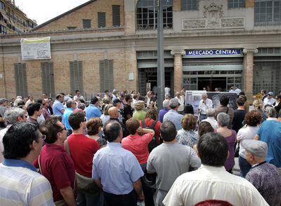 Alicante honra la memoria de los 300 muertos en el bombardeo de 1938