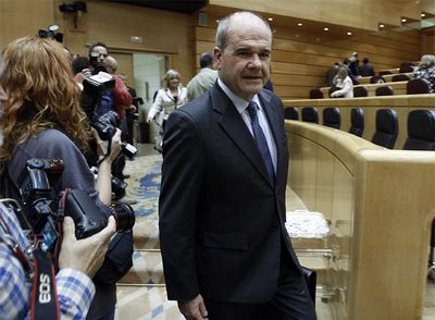 Manuel Chaves, ayer en el pleno del Senado.