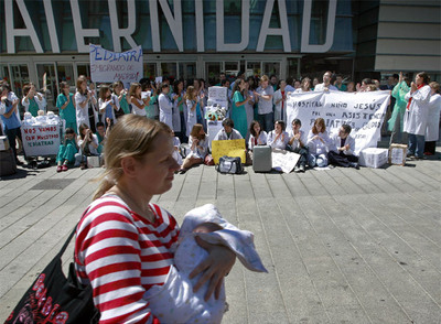 LOS PEDIATRAS PROTESTAN CONTRA EL NUEVO CONTRATO